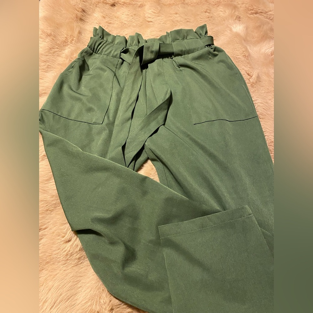 Streetwear Society woman’s pants small
